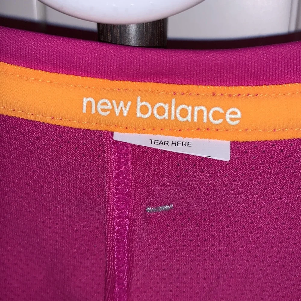 Nike Dri-fit and New Balance athletic shirt bundle - Picture 7 of 10